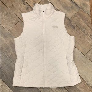 Women’s North Face vest